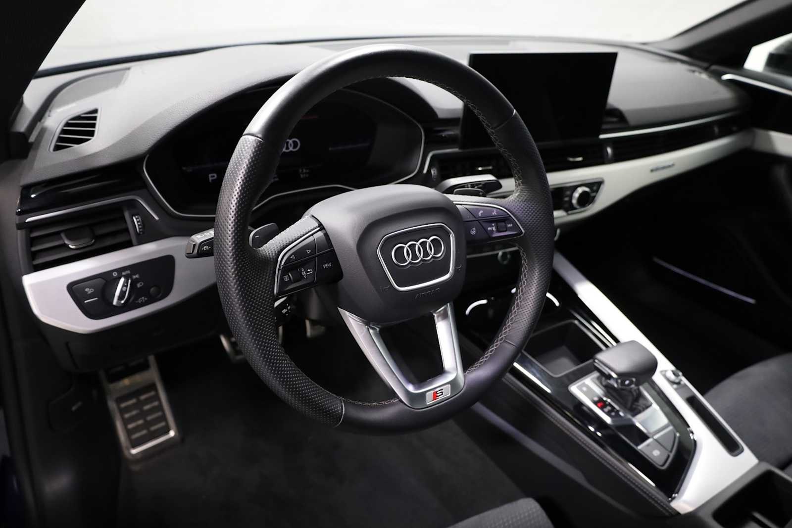 2024 Audi A5 45 S line Premium Plus photo 4