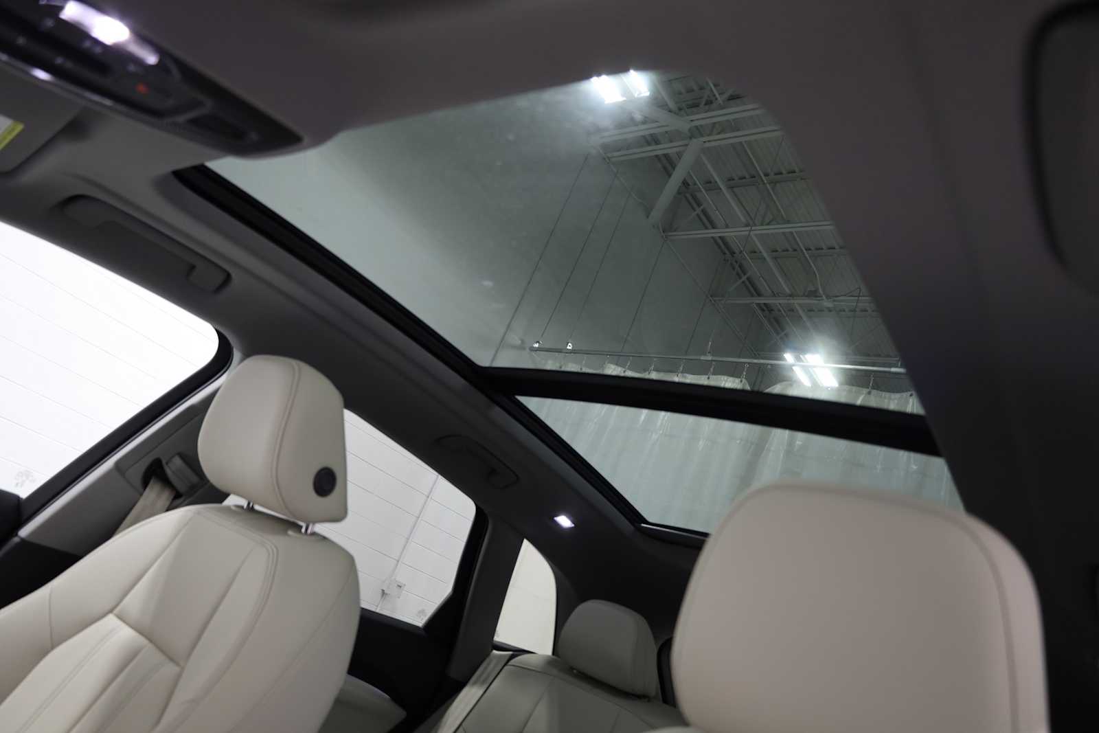 Thumbnail: 2025 Audi Q5 - 19