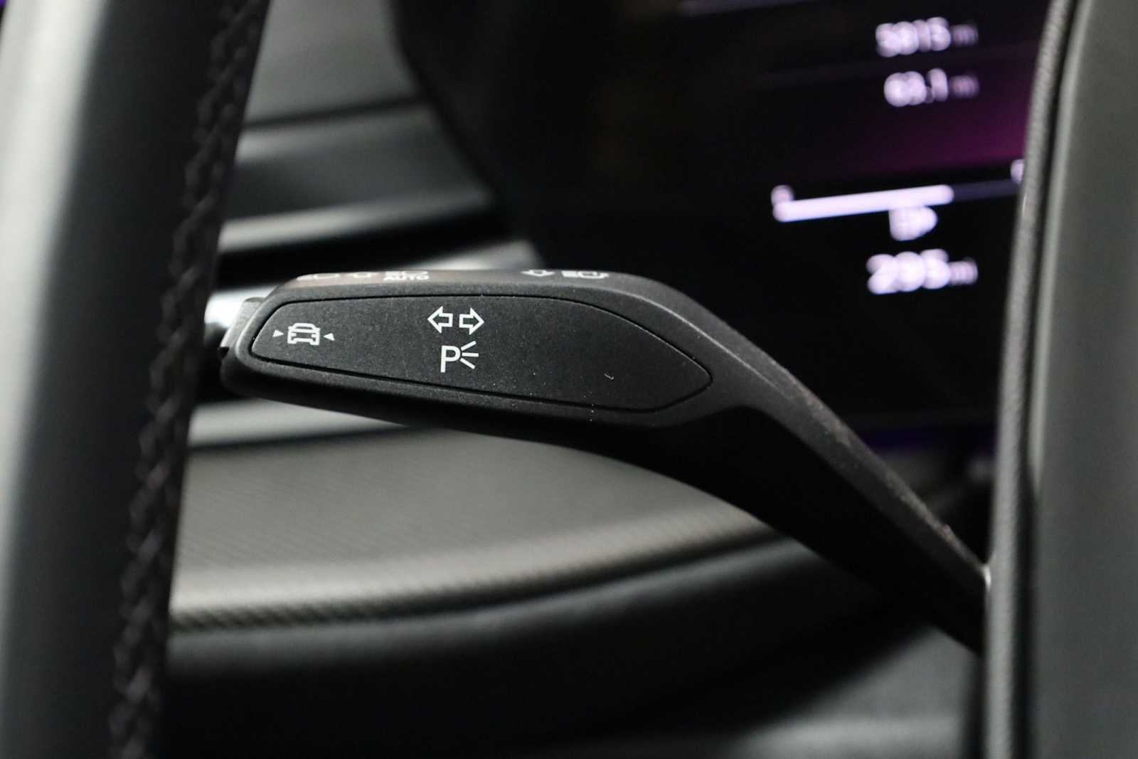 Thumbnail: 2025 Audi SQ5 - 28