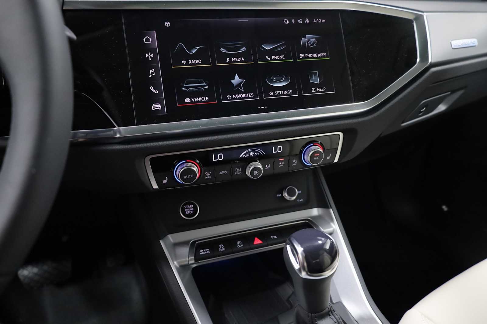 Thumbnail: 2025 Audi Q3 - 30