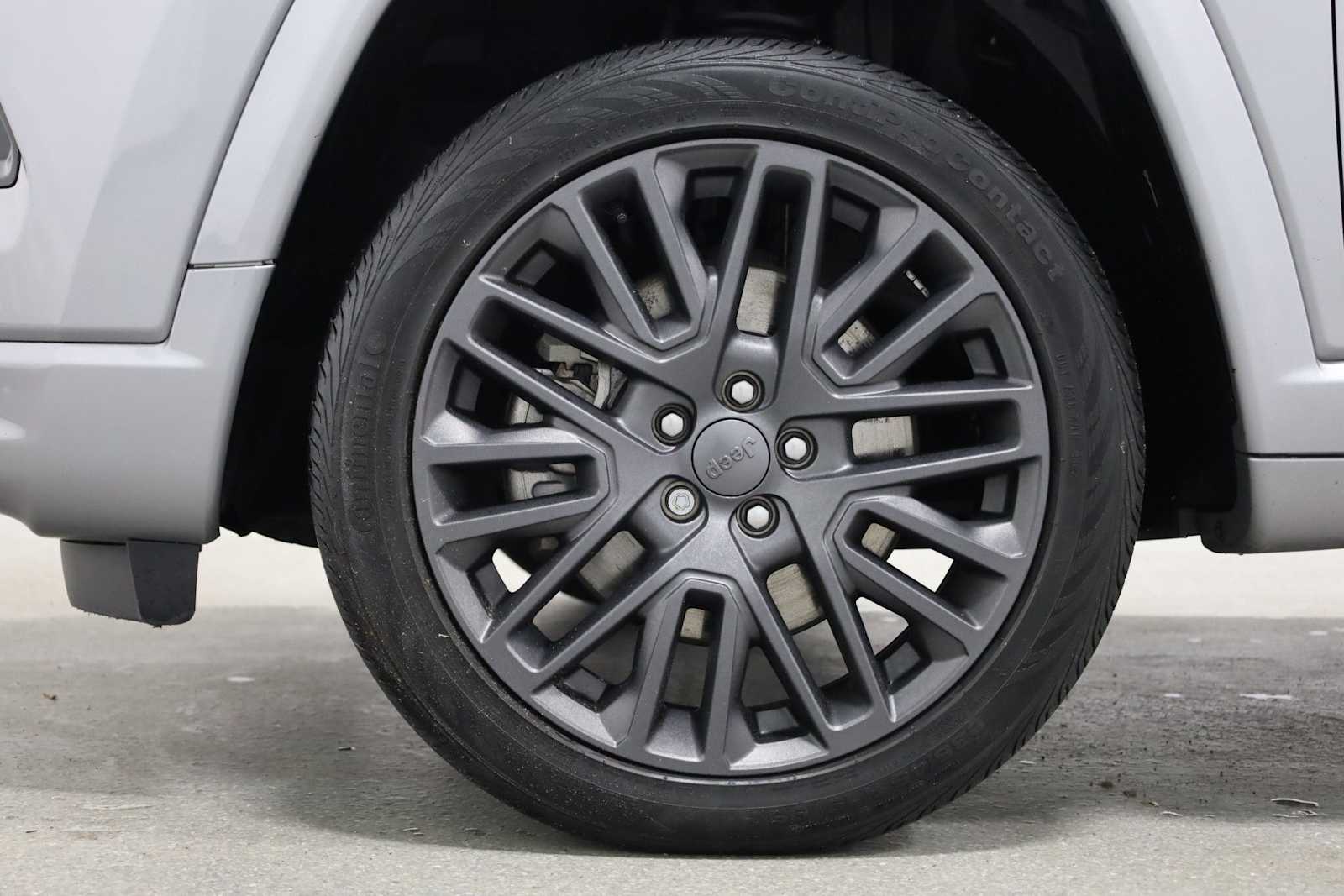 Thumbnail: 2023 Jeep Compass - 38