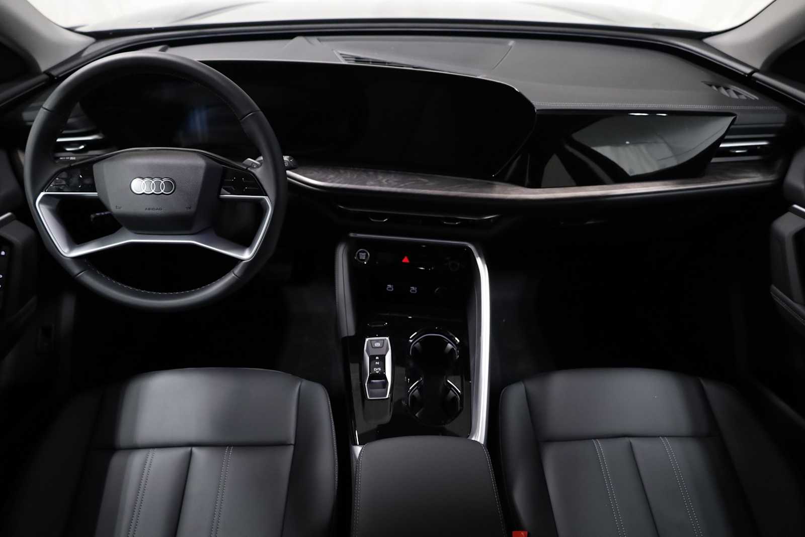 Thumbnail: 2025 Audi Q5 - 22