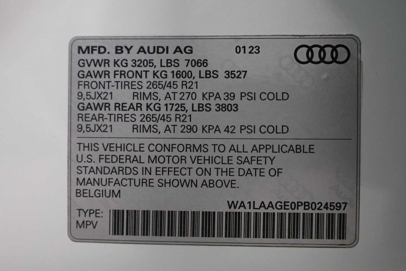 Thumbnail: 2023 Audi e-tron - 42