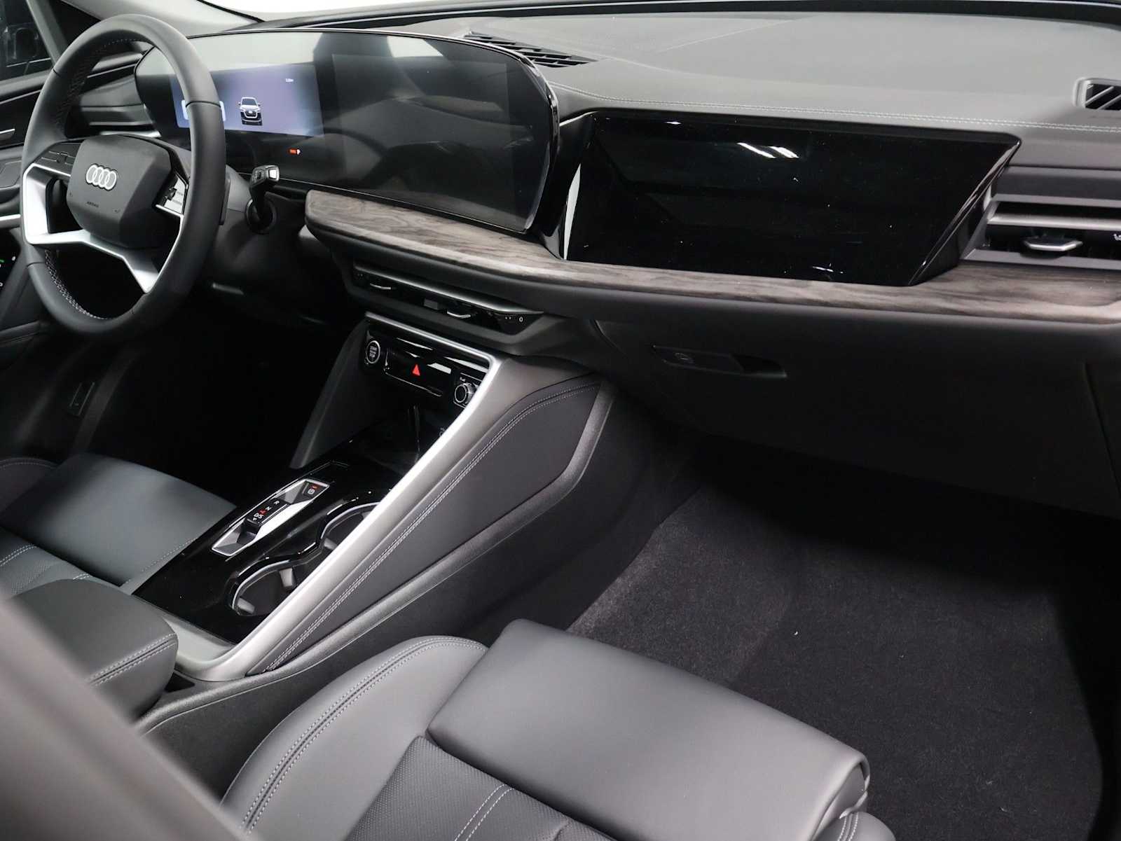 Thumbnail: 2026 Audi Q5 - 6