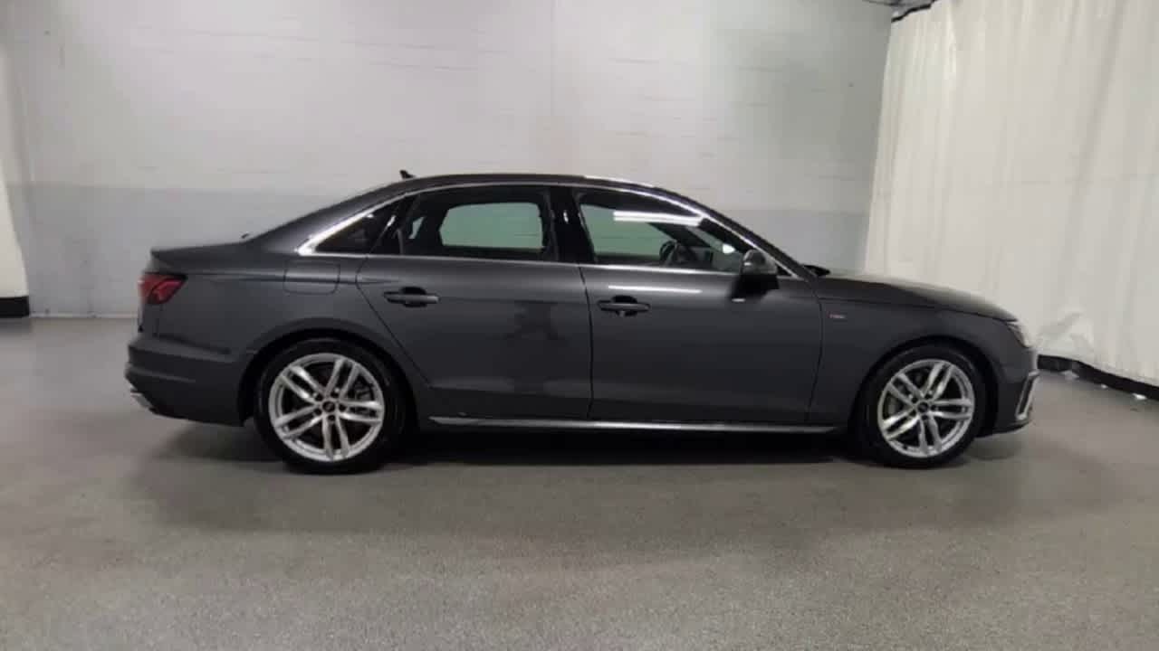 2023 Audi A4 45 S line Premium photo 4