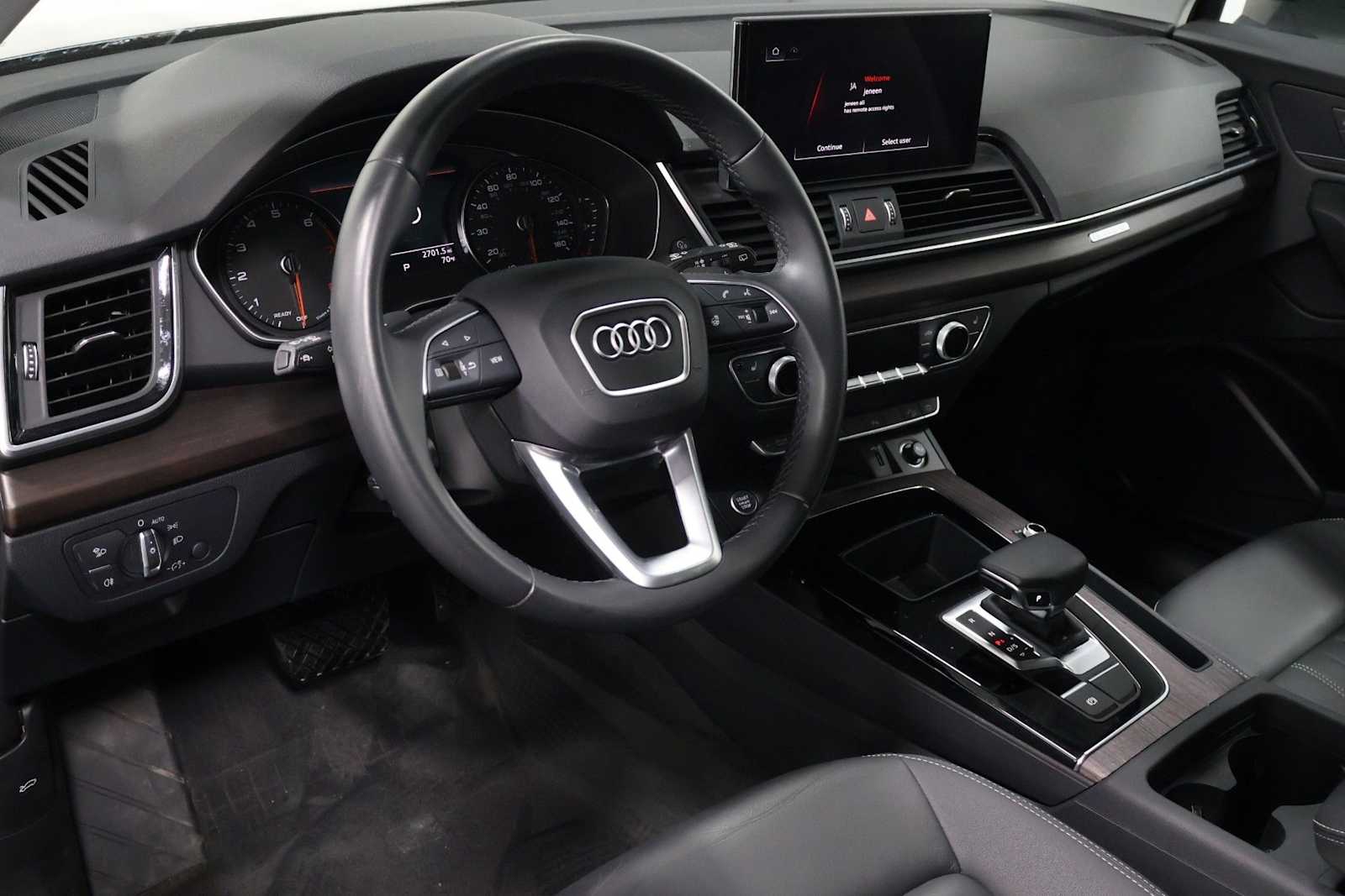 Thumbnail: 2023 Audi Q5 - 4