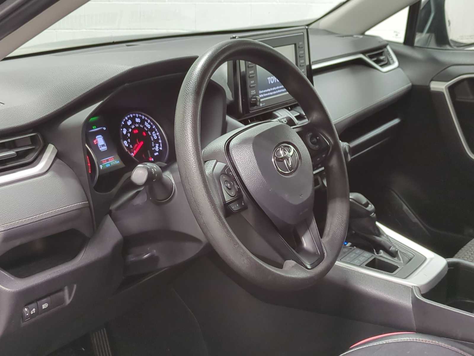 Thumbnail: 2022 Toyota RAV4 - 5