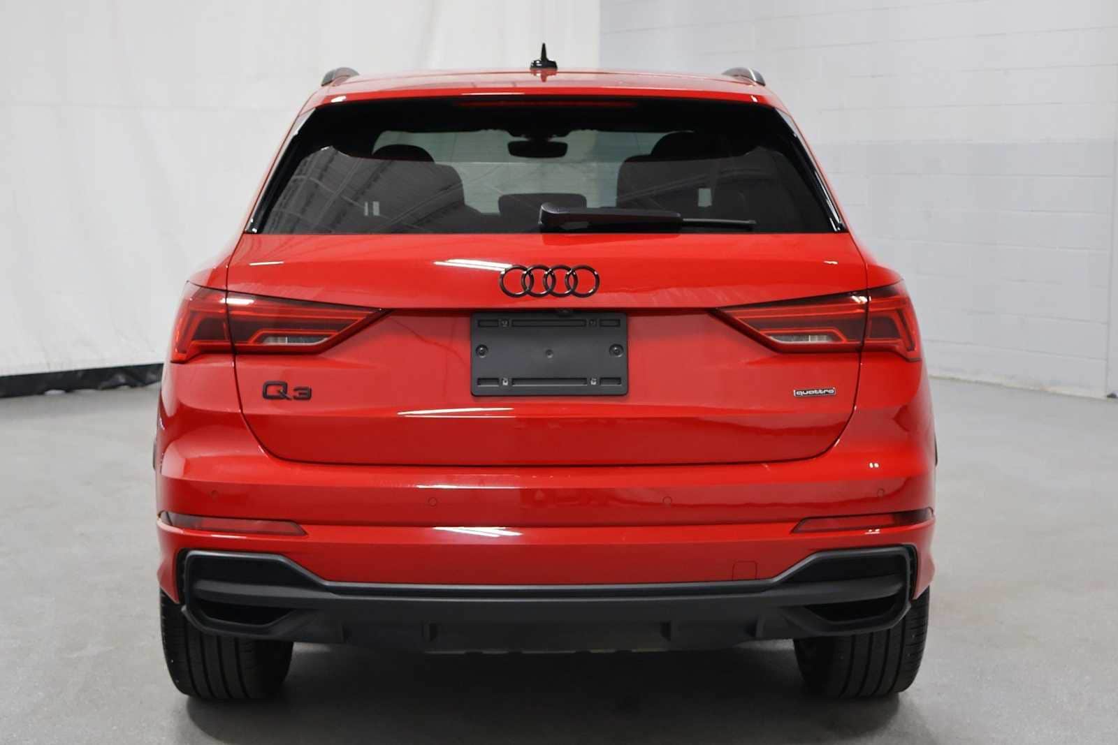 Thumbnail: 2023 Audi Q3 - 7