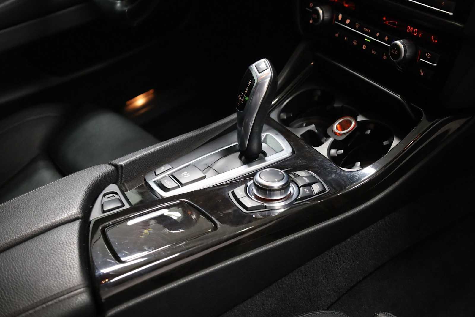 Thumbnail: 2011 BMW 5 Series - 19