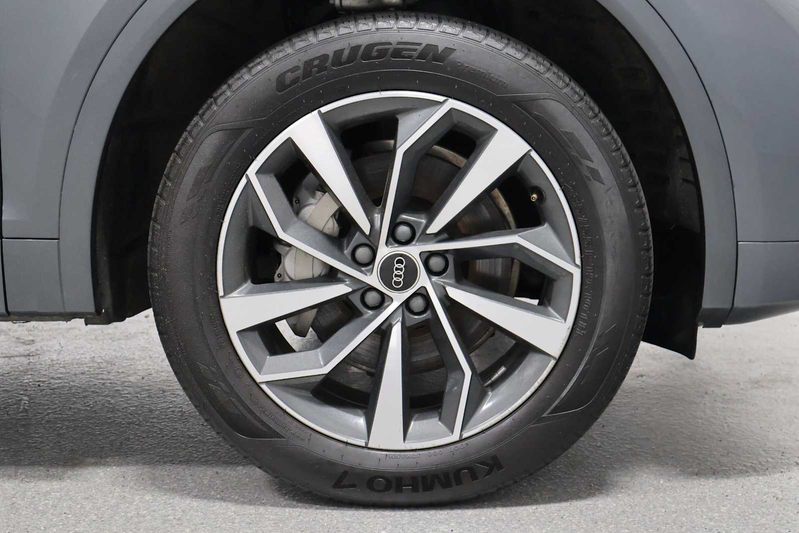 Thumbnail: 2023 Audi Q5 - 12