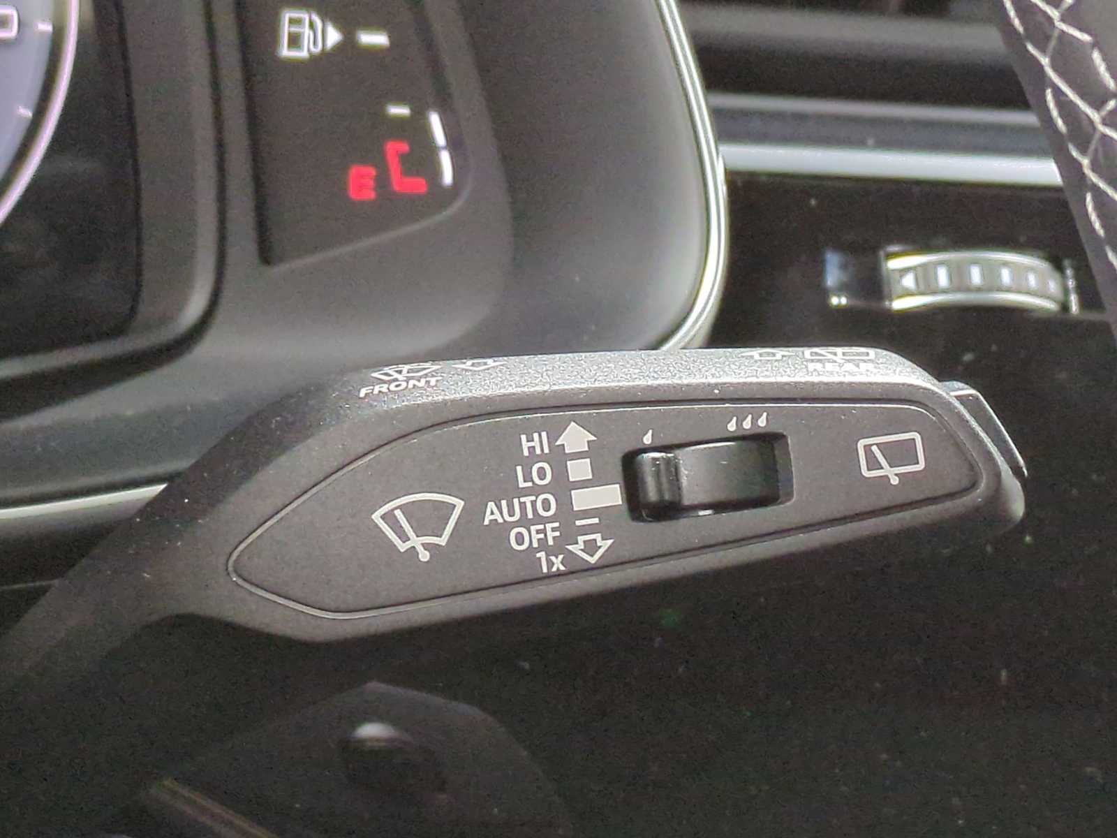 Thumbnail: 2026 Audi Q7 - 28