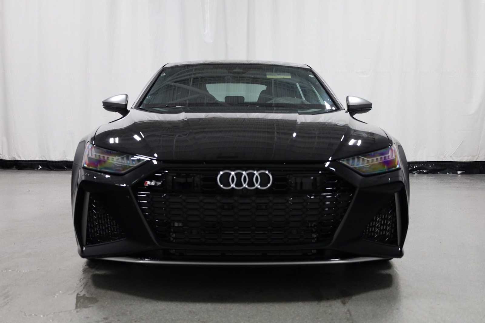 Thumbnail: 2026 Audi RS 7 - 14