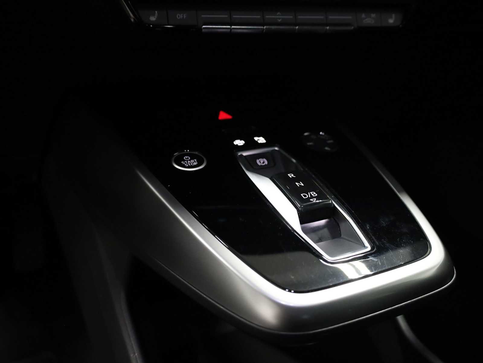 Thumbnail: 2023 Audi Q4 e-tron - 27