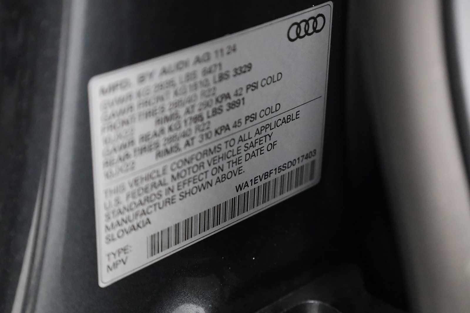 Thumbnail: 2025 Audi Q8 - 37