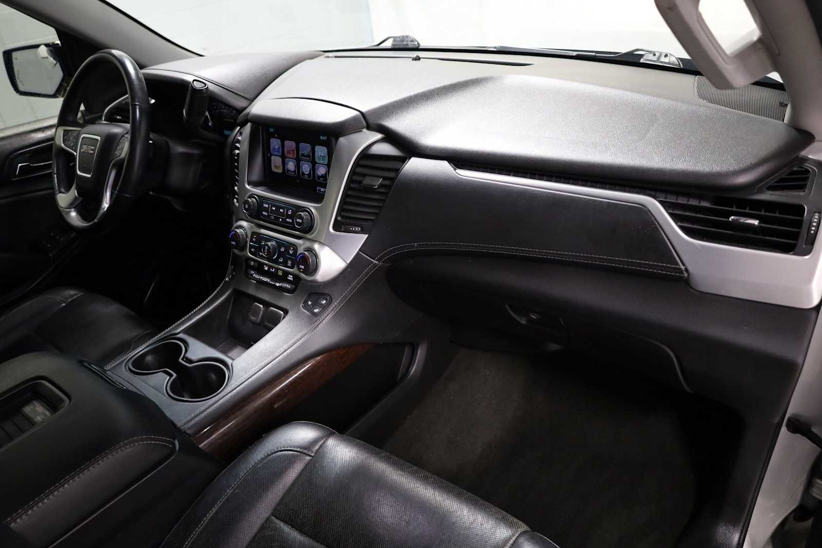 Thumbnail: 2017 GMC Yukon - 6