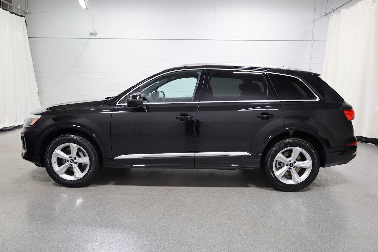 Thumbnail: 2026 Audi Q7 - 2