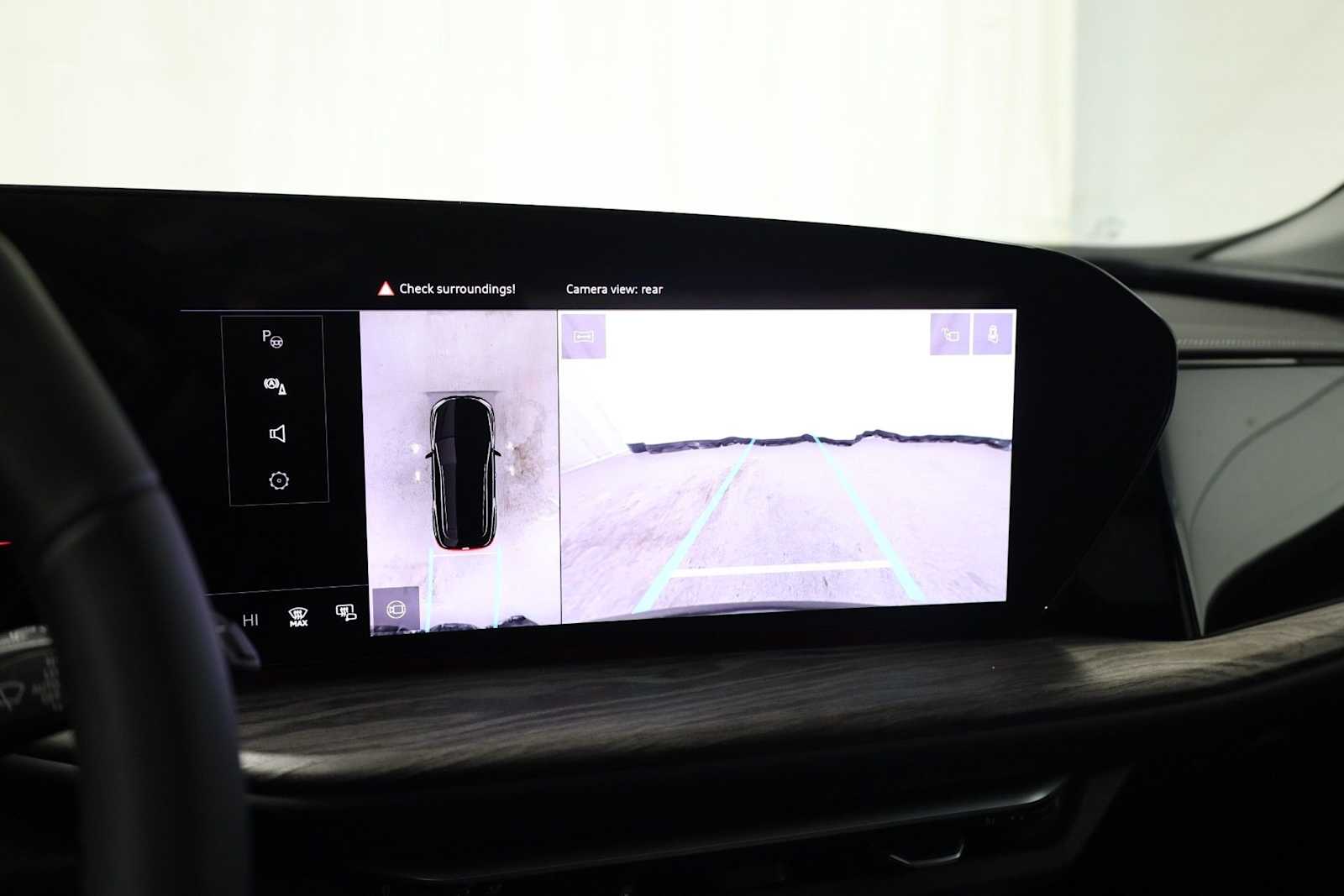 Thumbnail: 2025 Audi Q5 - 32