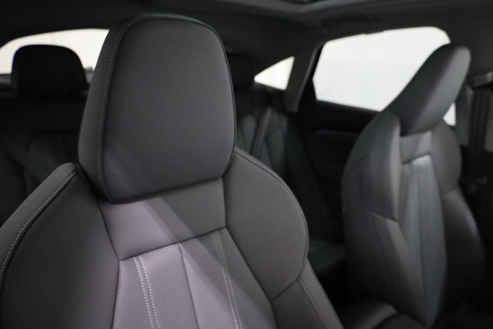 Thumbnail: 2025 Audi Q5 - 21