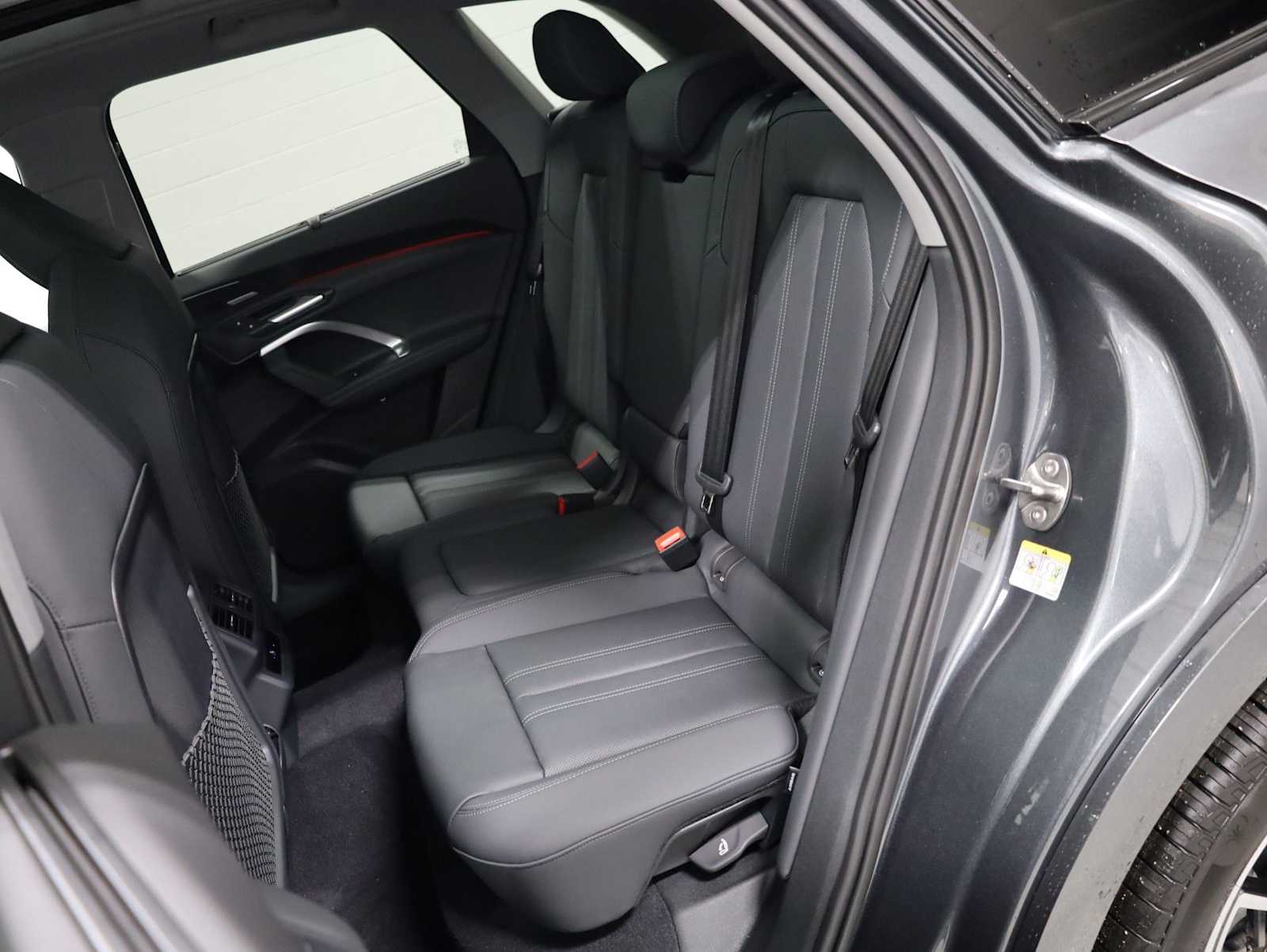 Thumbnail: 2026 Audi Q5 - 33