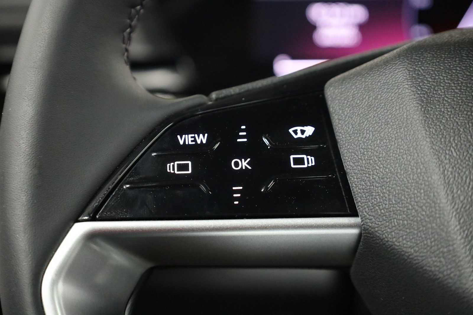 Thumbnail: 2025 Audi Q5 - 25