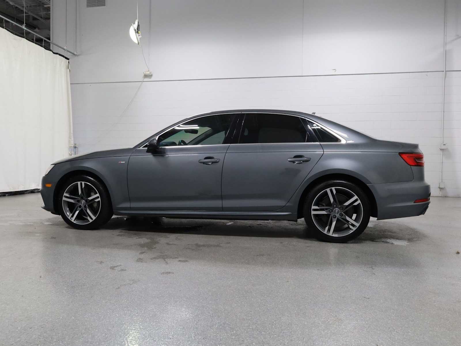 Thumbnail: 2017 Audi A4 - 2