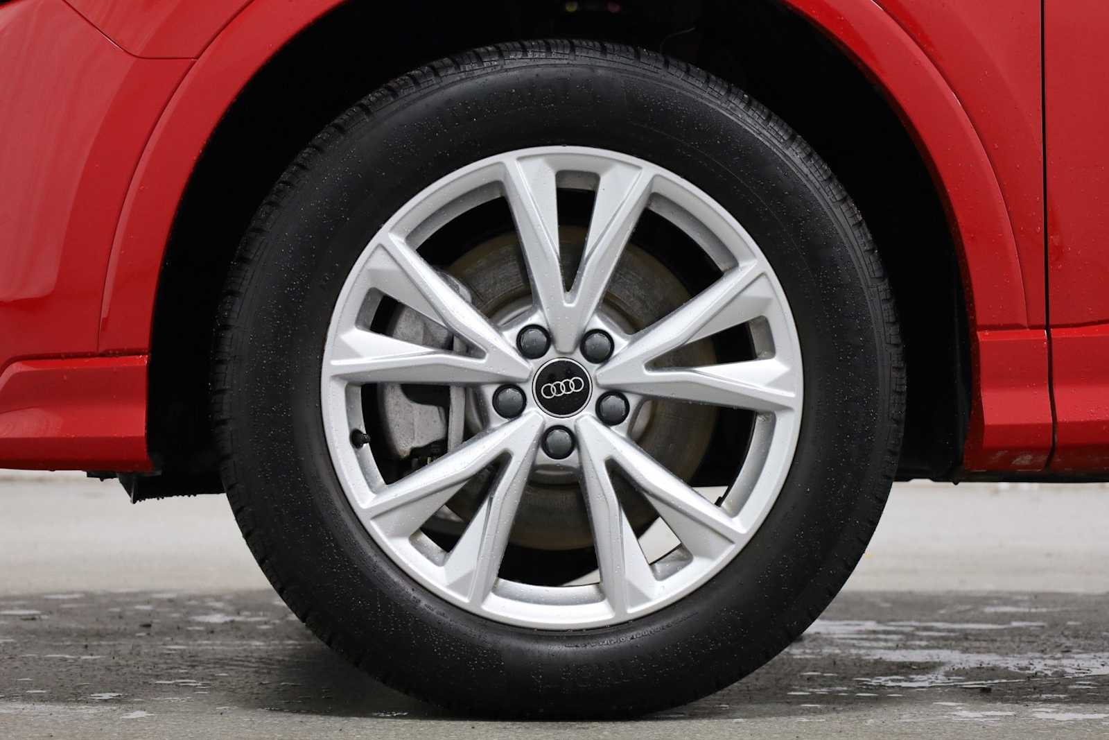Thumbnail: 2025 Audi Q3 - 37
