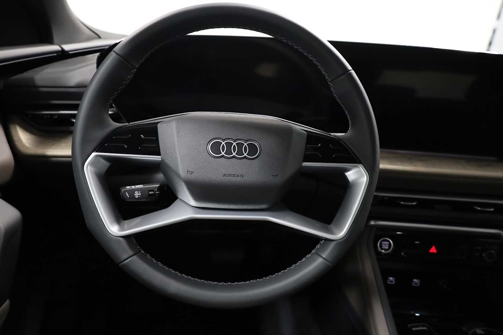 Thumbnail: 2025 Audi Q5 - 24