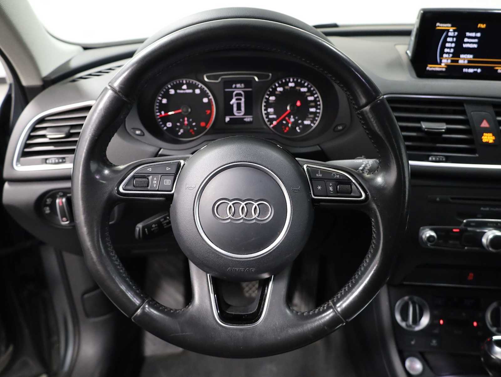 Thumbnail: 2015 Audi Q3 - 23