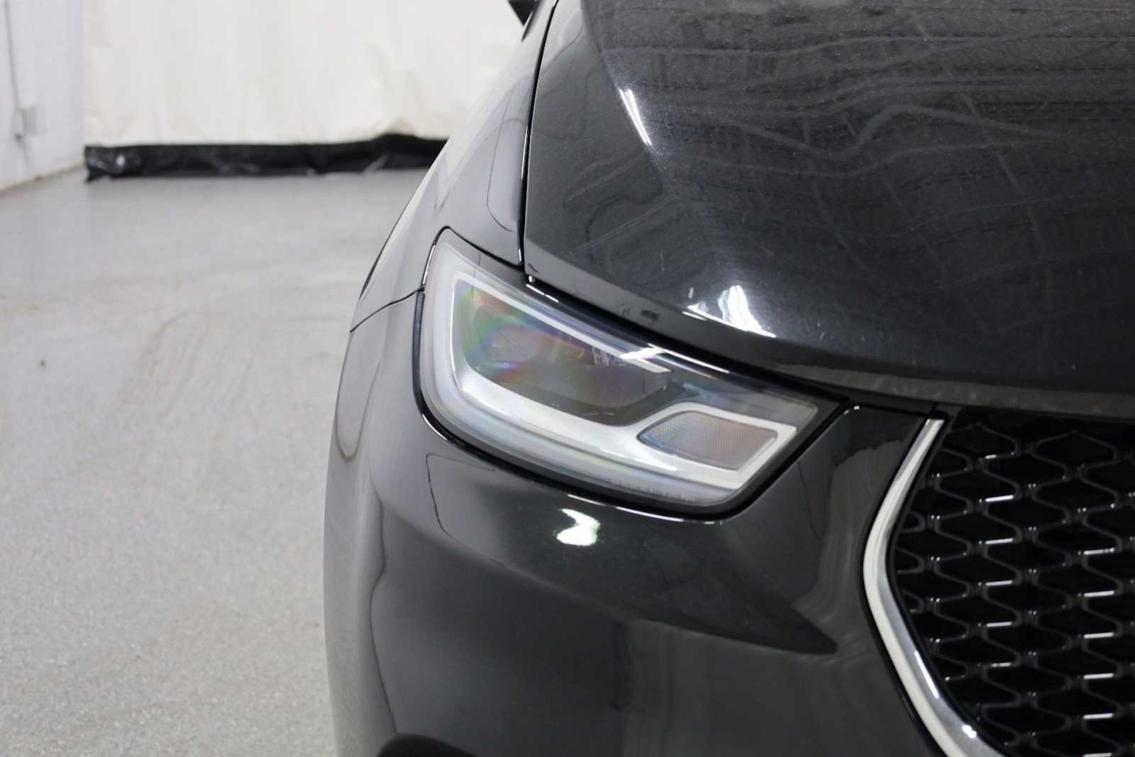 Thumbnail: 2021 Chrysler Pacifica - 15