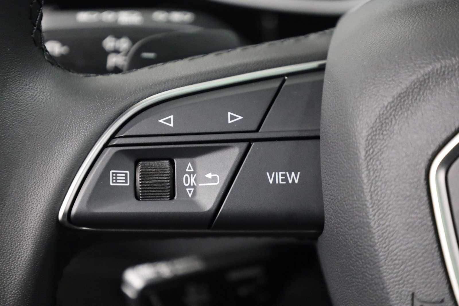 Thumbnail: 2025 Audi Q3 - 24