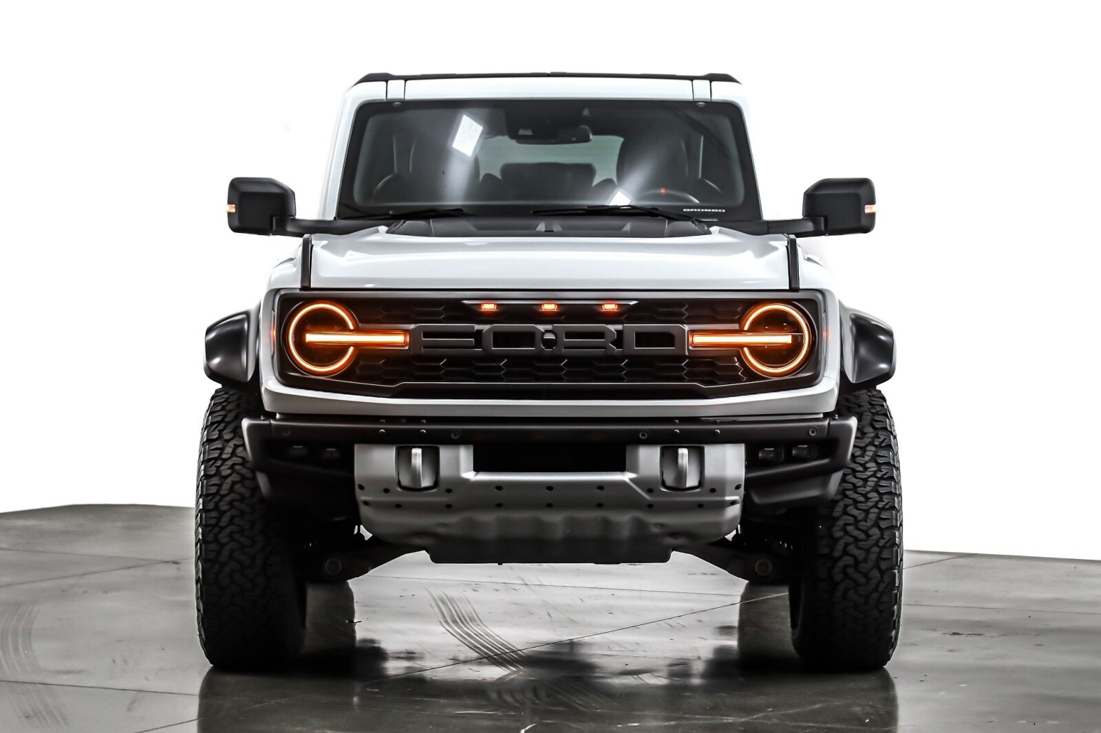2022 Ford Bronco Raptor photo 2