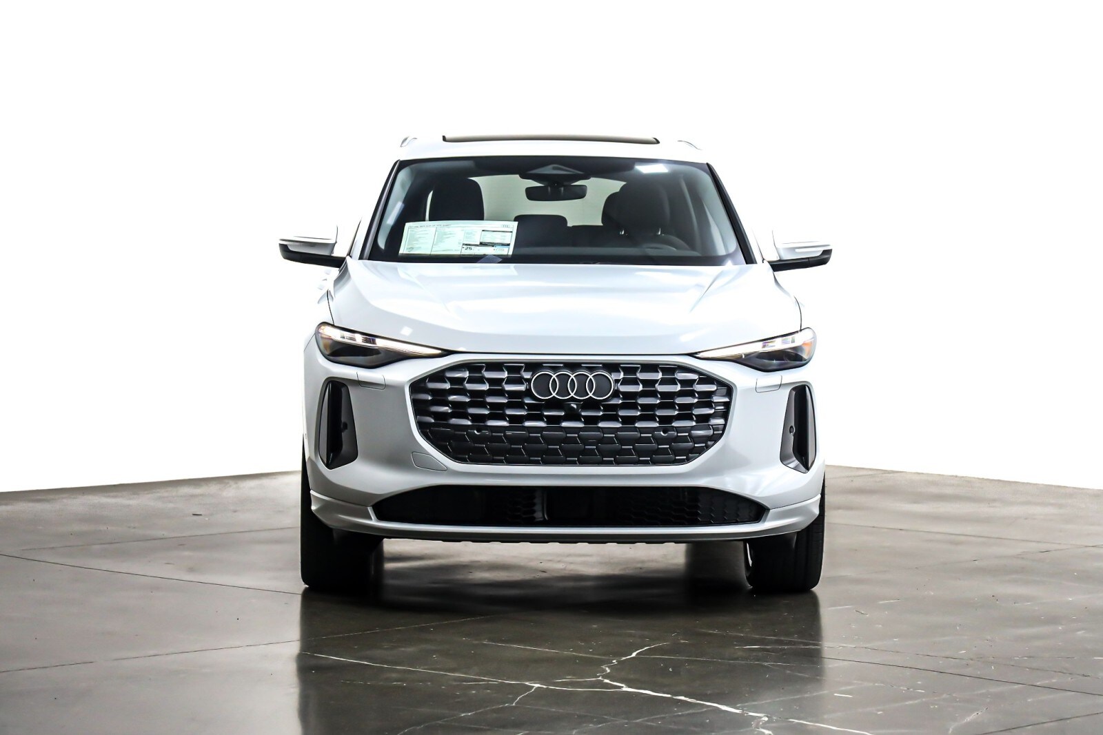2025 Audi Q5 Premium Plus photo 2