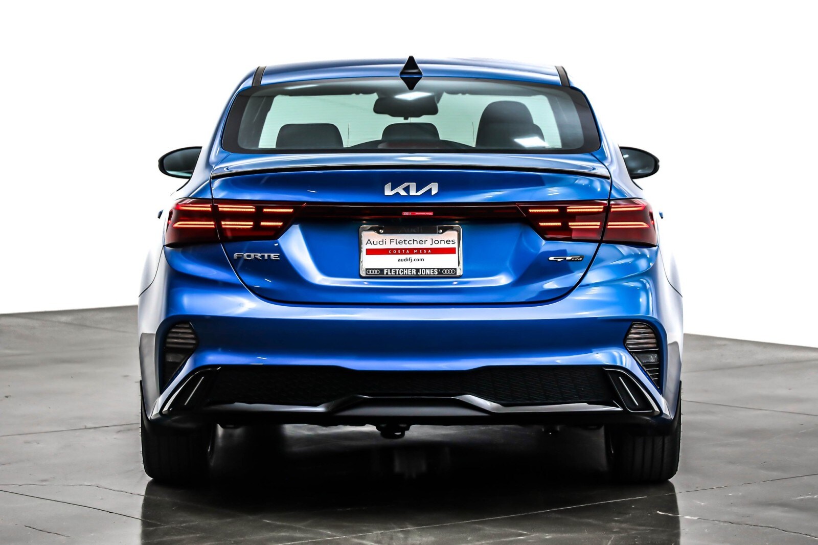2023 Kia Forte GT-Line photo 3