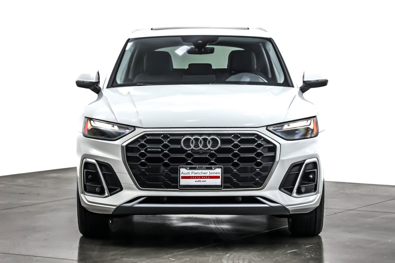 2024 Audi Q5 S line Premium Plus 45 TFSI photo 2