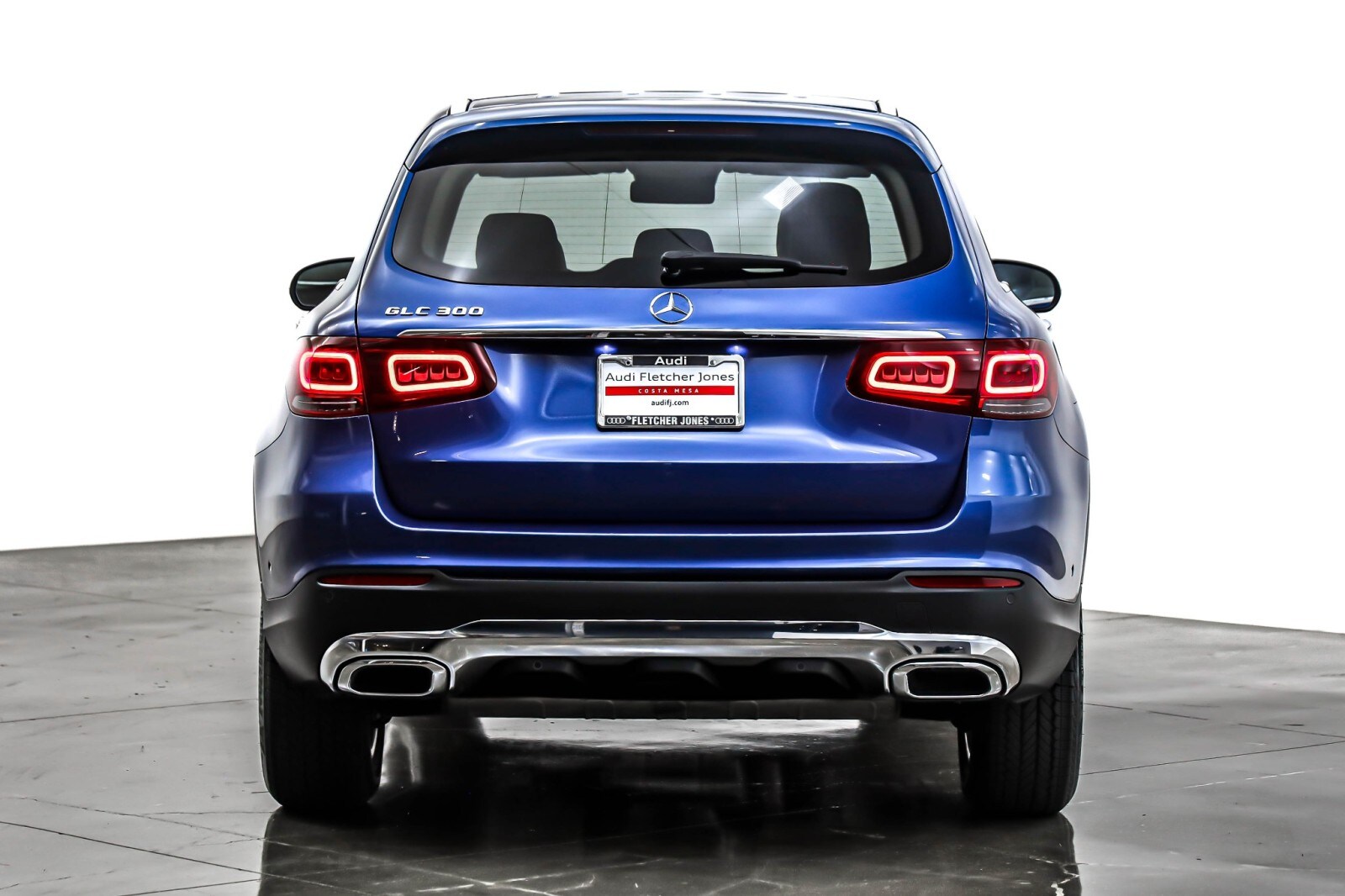 2022 Mercedes Benz GLC 300 photo 3