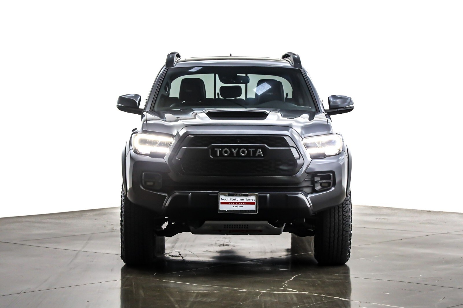 2023 Toyota Tacoma TRD Pro photo 2