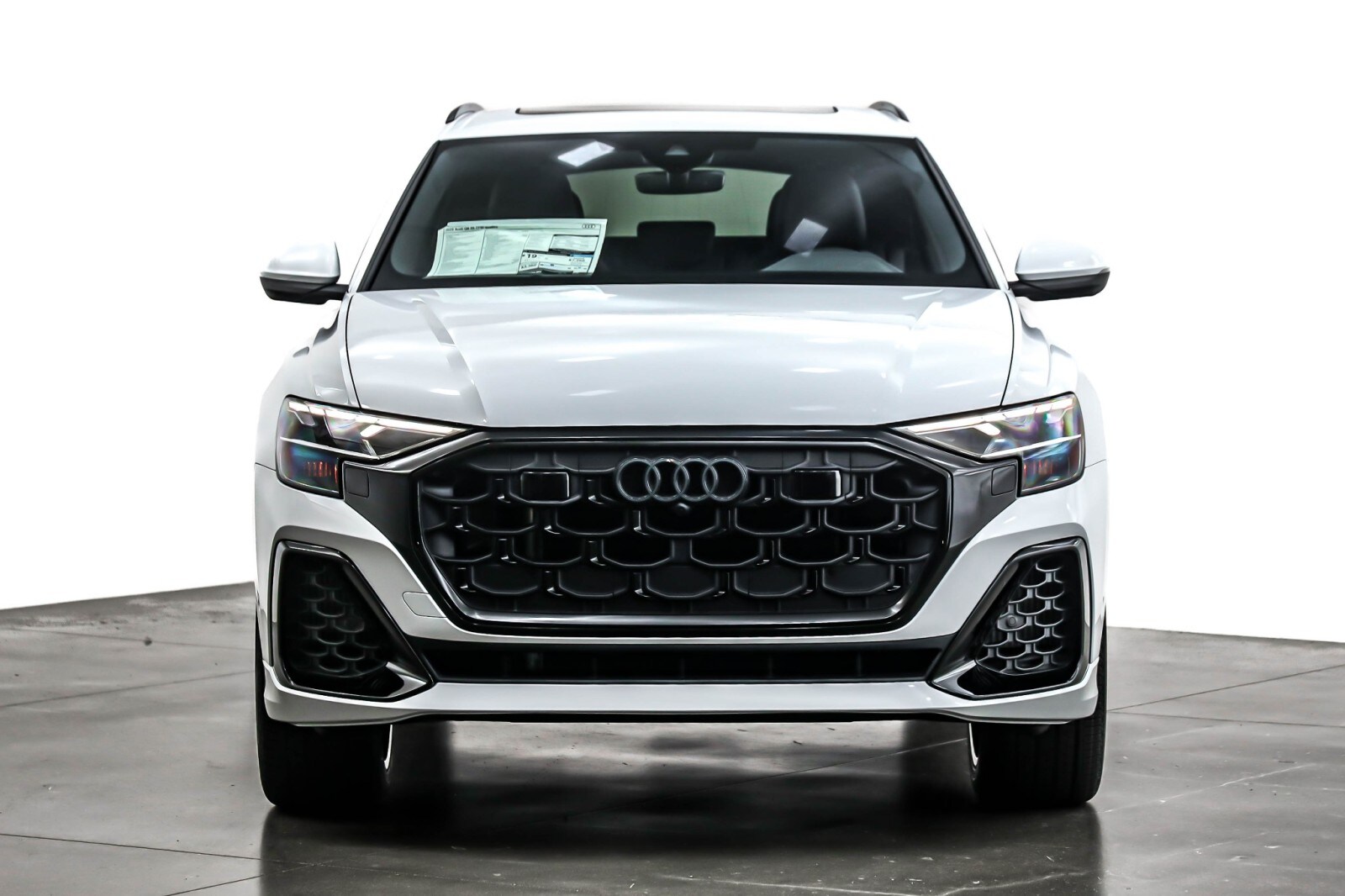 2025 Audi Q8 line Premium Plus photo 2