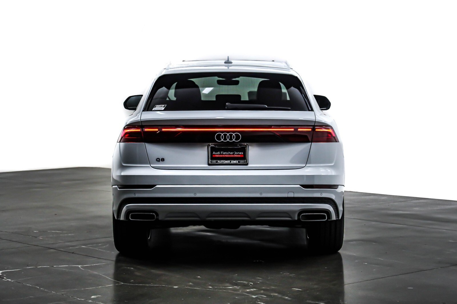 2025 Audi Q8 Premium Plus photo 3