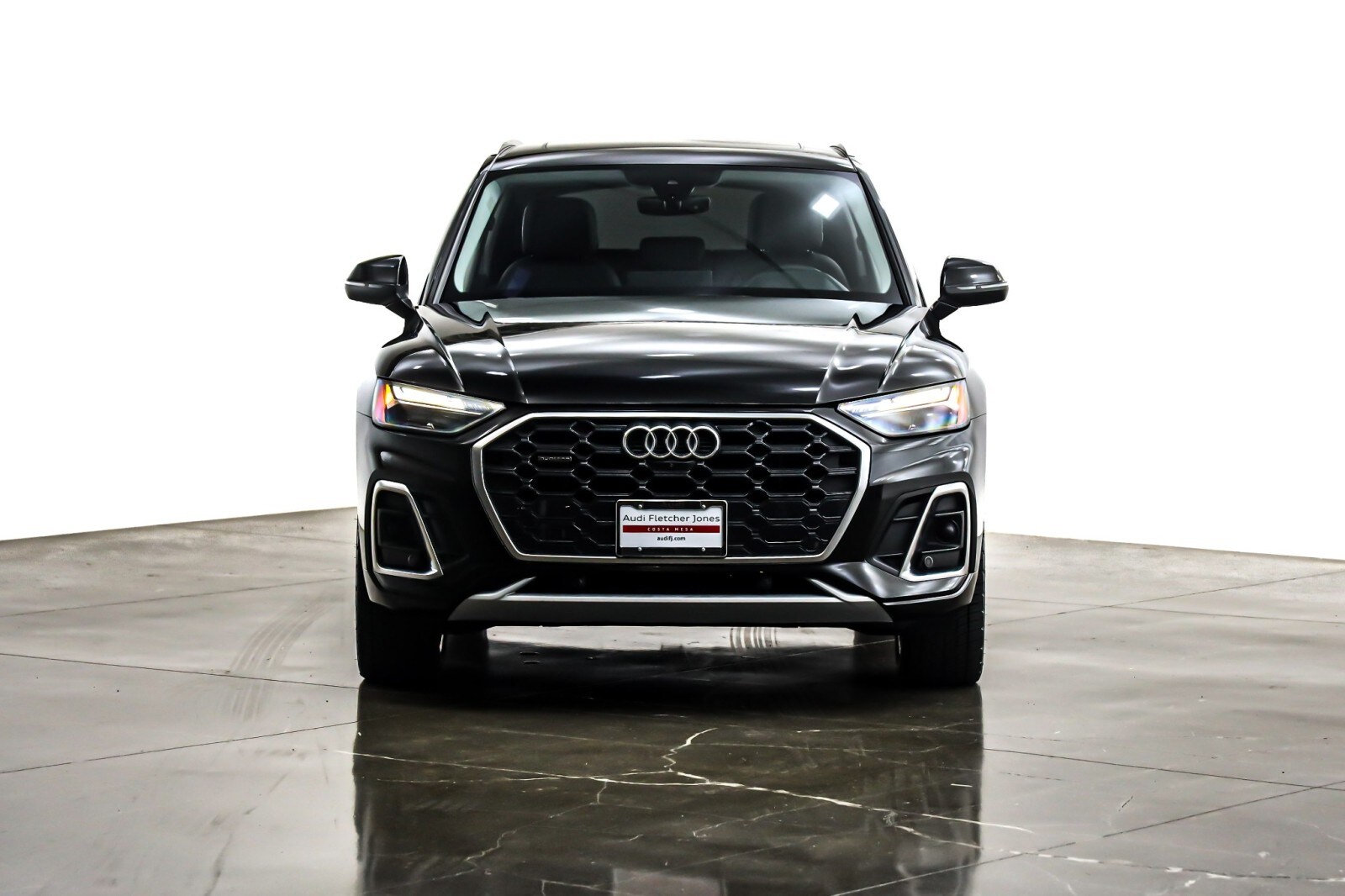 2021 Audi Q5 Premium Plus 55 TFSI e photo 2