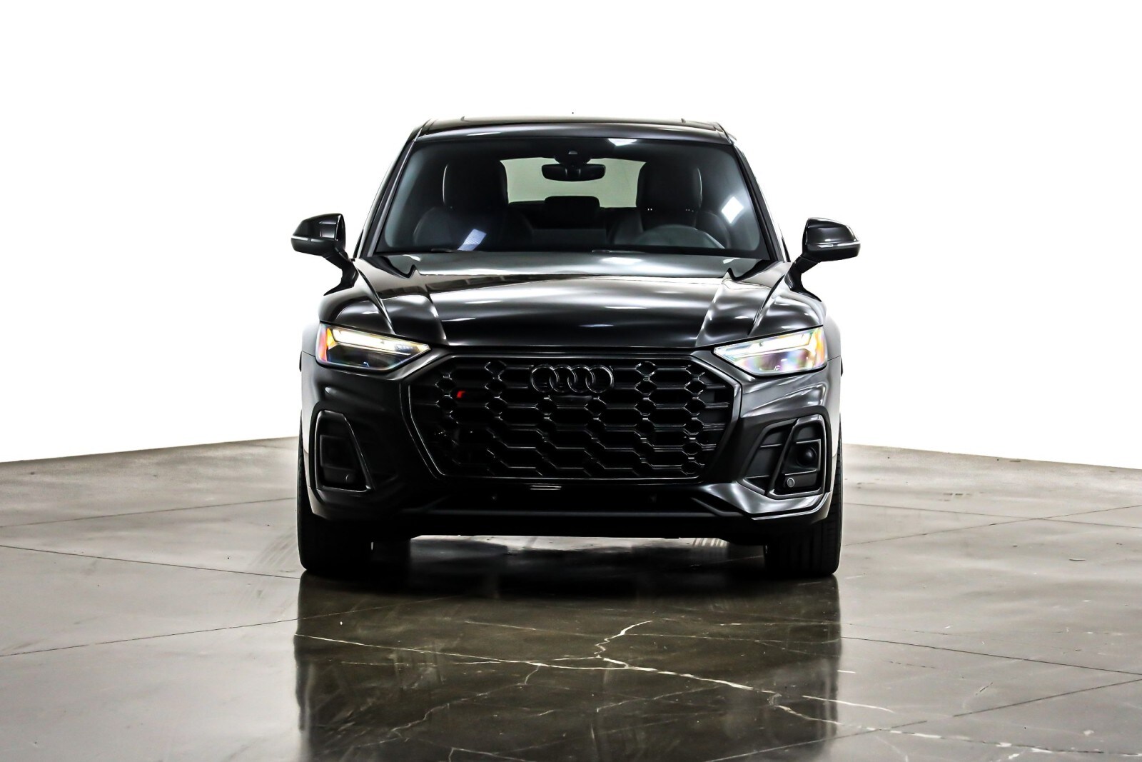 2024 Audi SQ5 Premium Plus photo 2