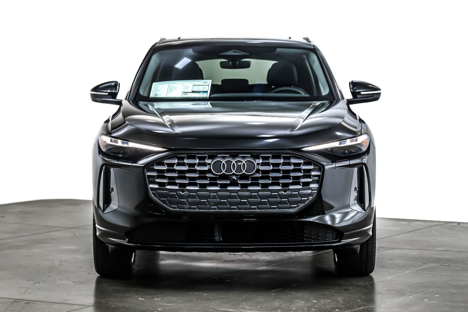2025 Audi Q5 Premium Plus photo 2