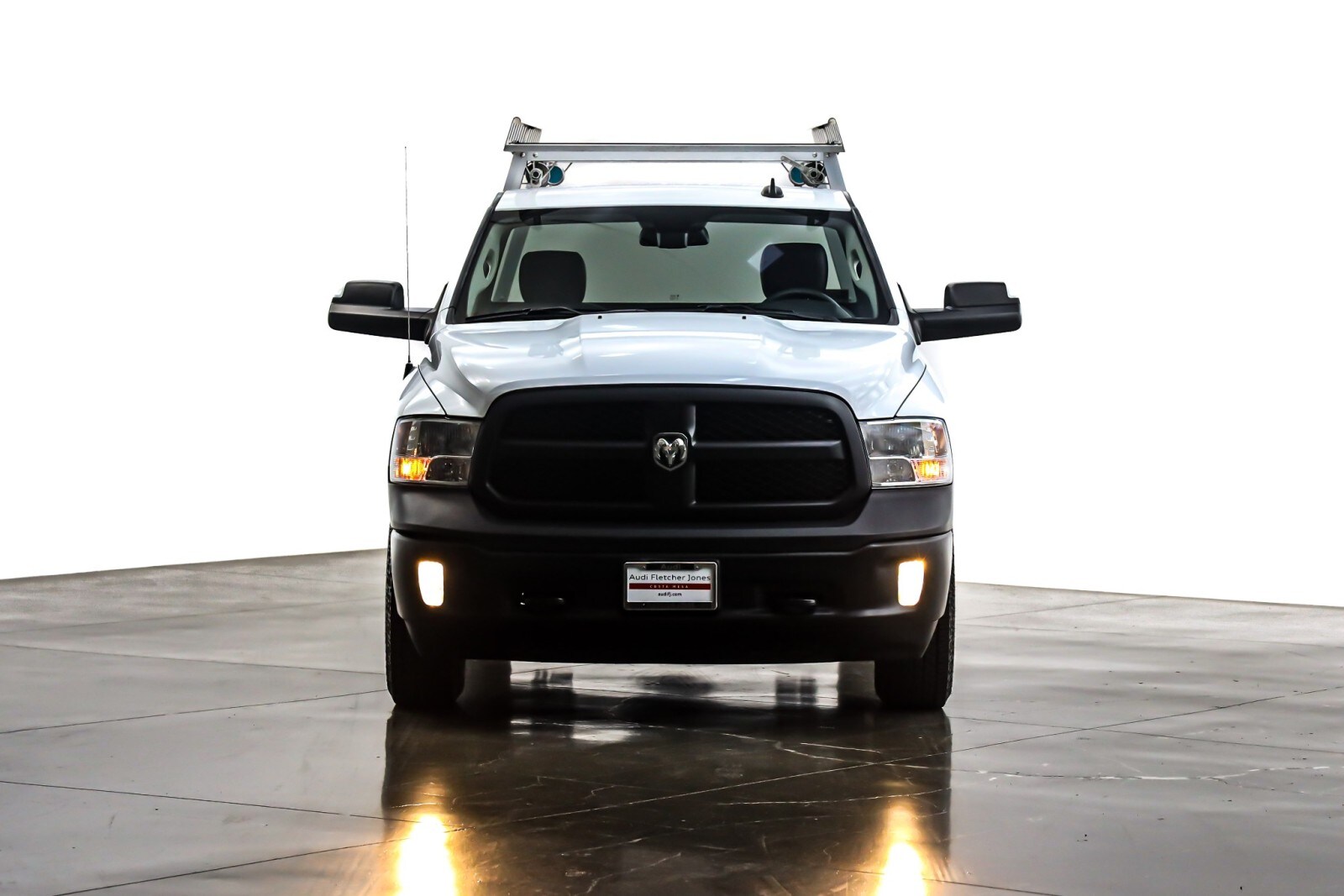 2023 Ram 1500 Classic Tradesman photo 2