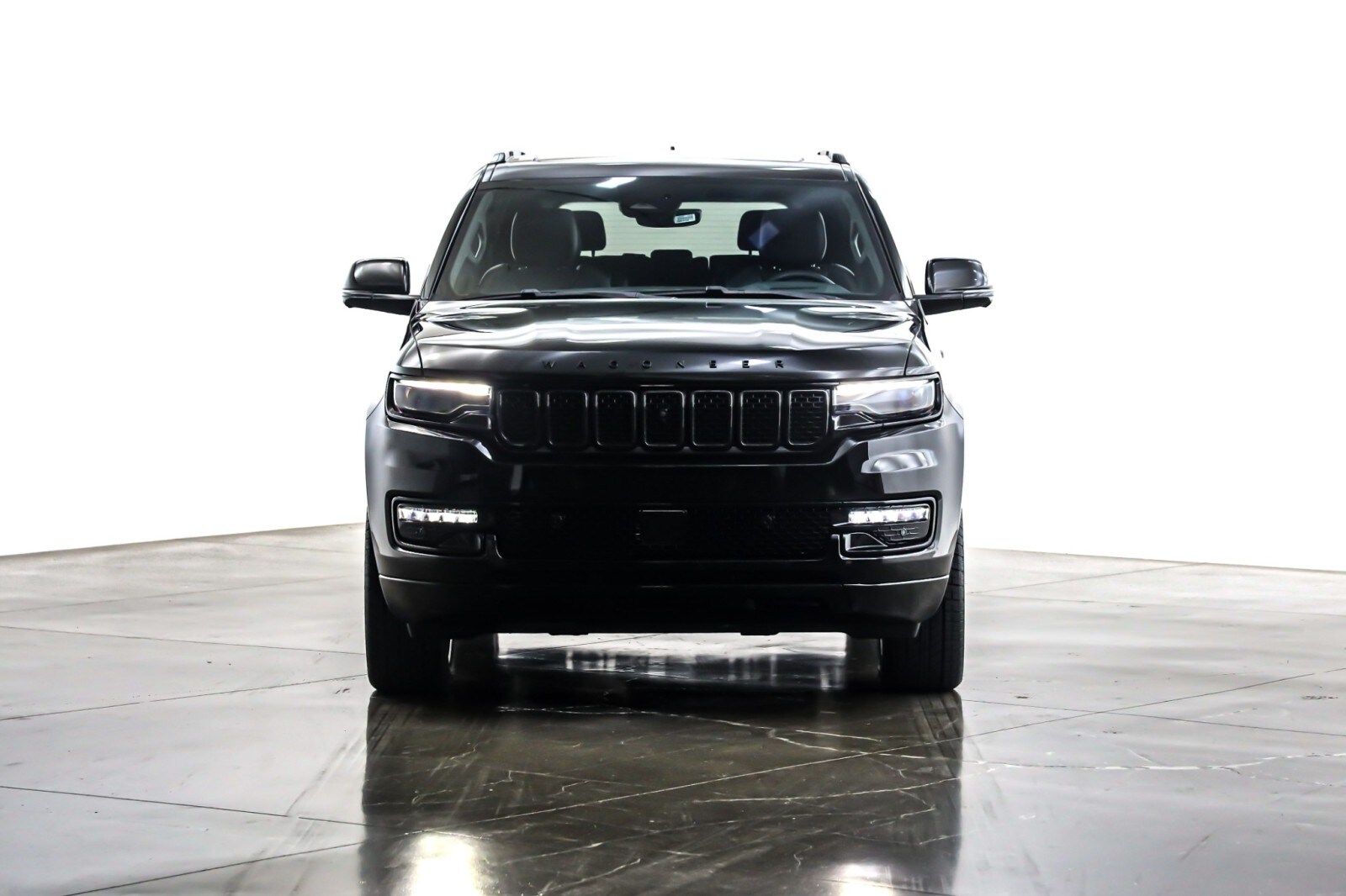 2022 Jeep Wagoneer Series III Carbide photo 2