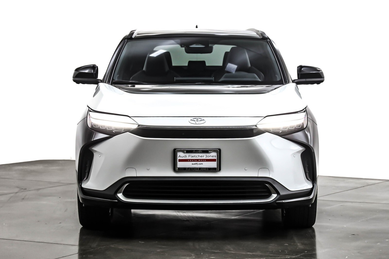 2024 Toyota bZ4X Limited photo 2