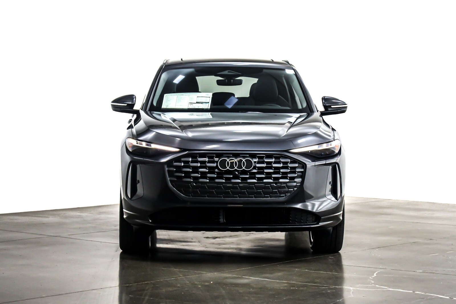 2025 Audi Q5 Premium Plus photo 2