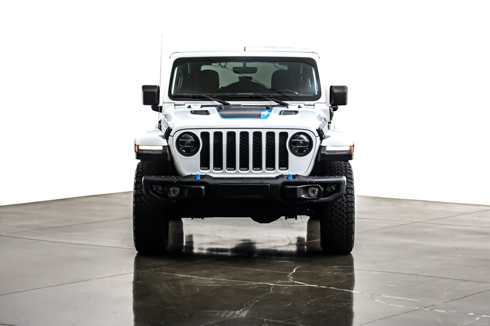 2022 Jeep Wrangler 4xe Unlimited Rubicon photo 2