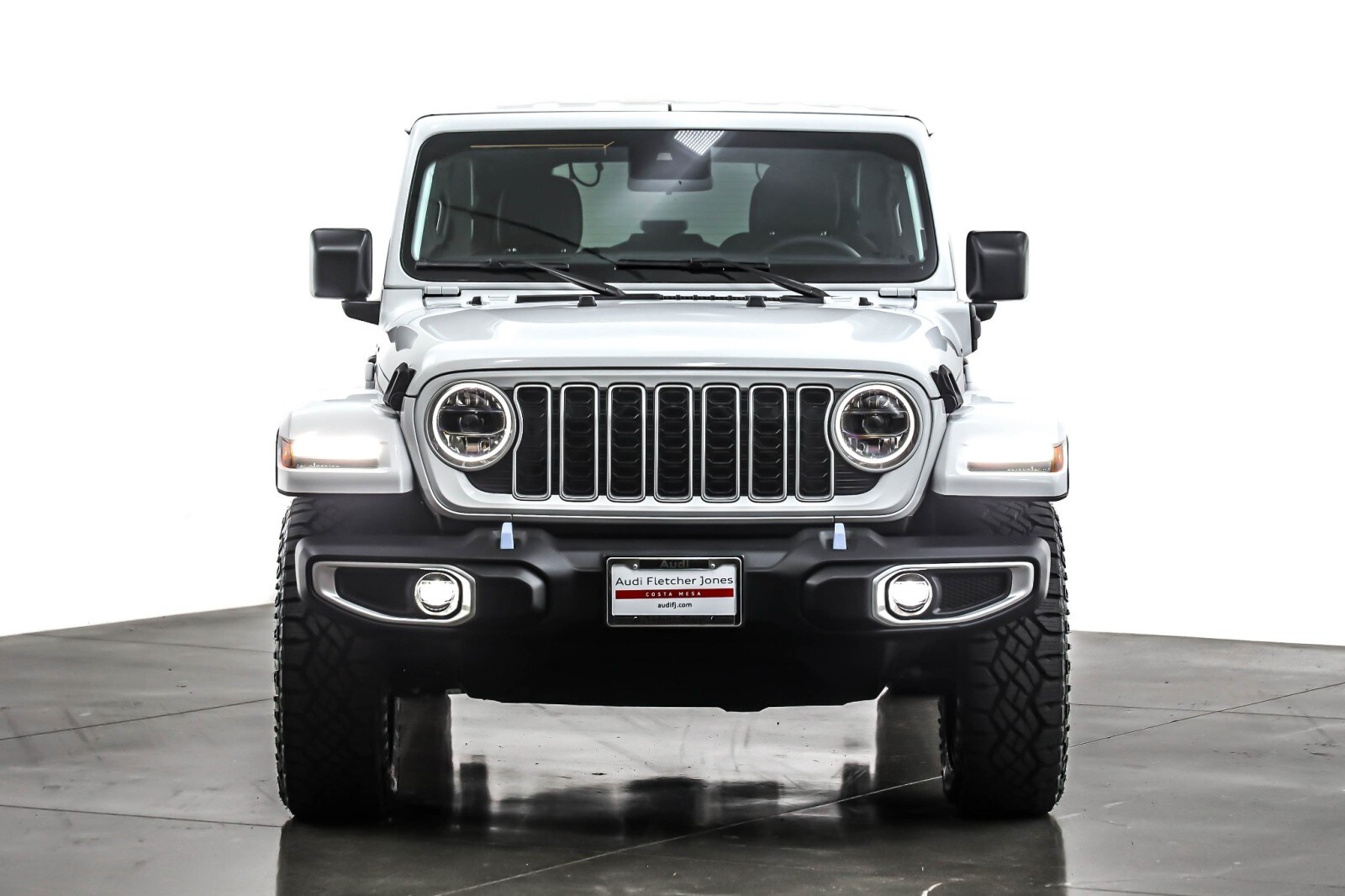 2024 Jeep Wrangler 4xe Sahara photo 2
