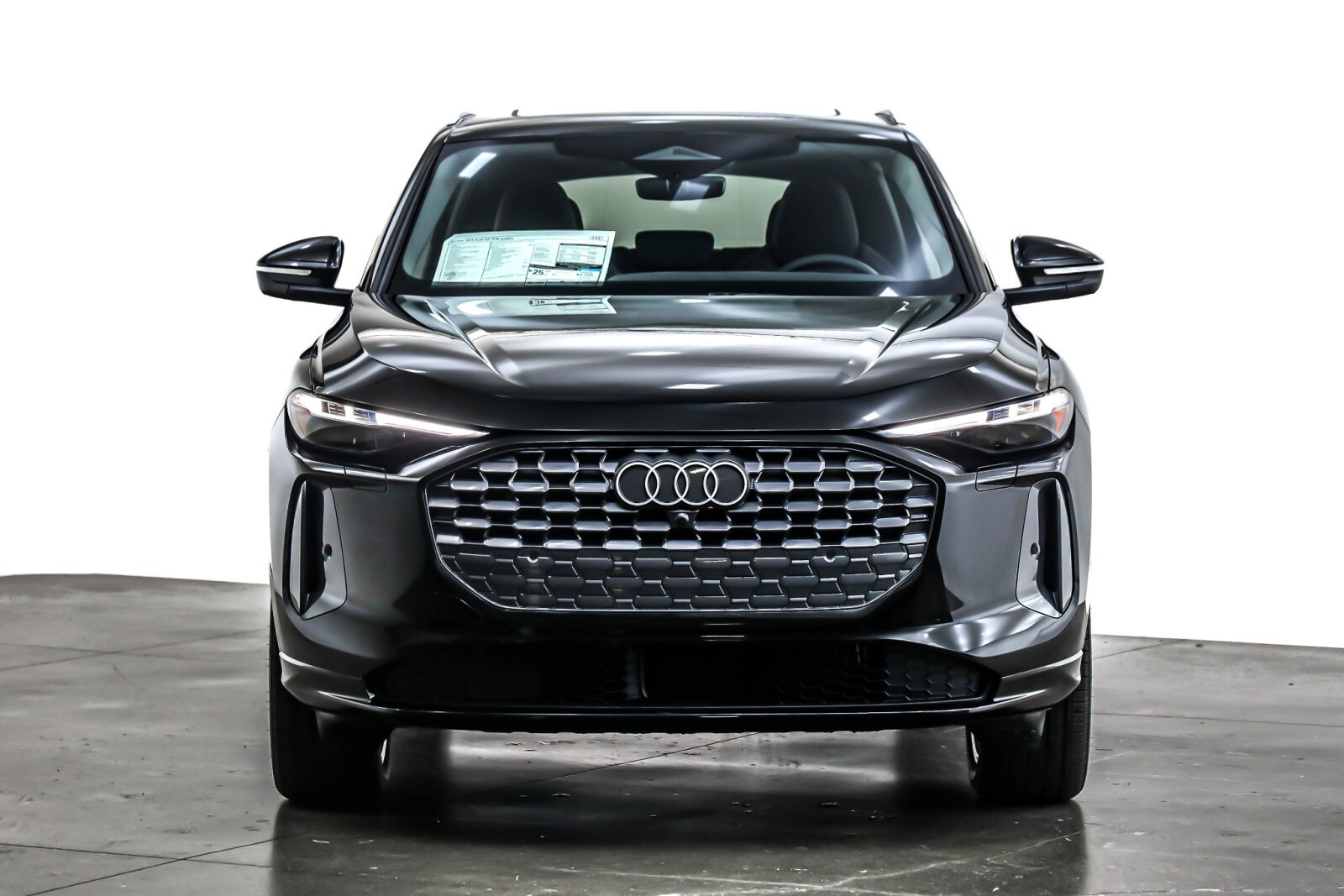 2025 Audi Q5 Premium Plus photo 2