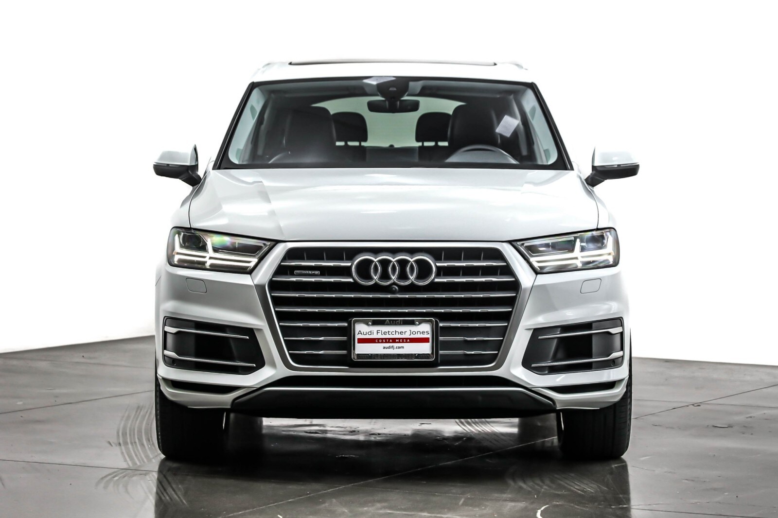 2019 Audi Q7 55 Premium Plus photo 2