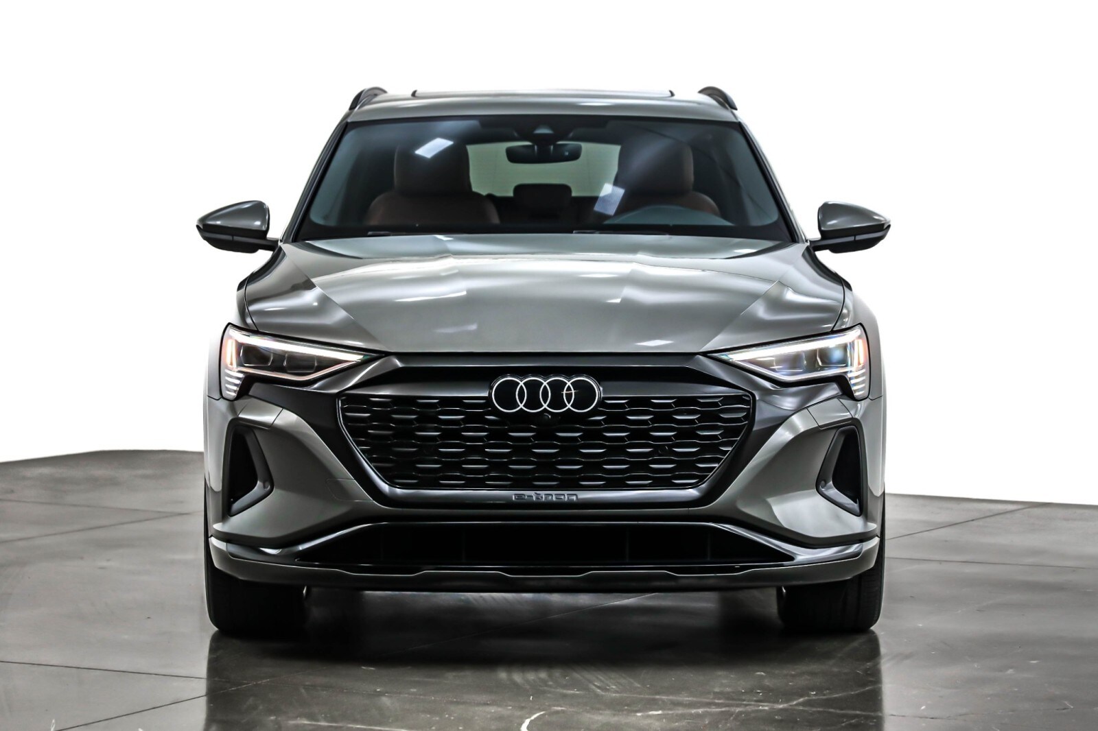 2024 Audi Q8 E-tron Premium photo 2